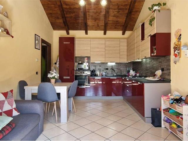 Appartamento in vendita di 60 m² in Via Bescapè
