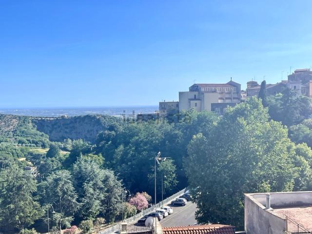 Appartamento in vendita di 60 m² in Via Colle I