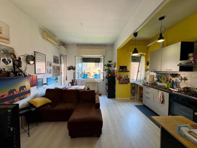 Appartamento in vendita di 60 m² in Via Coronata, 35