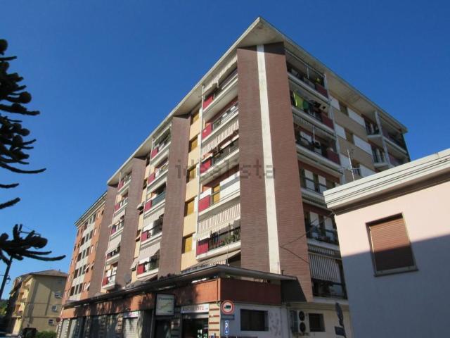 Appartamento in vendita di 60 m² in Via Crenna, 10