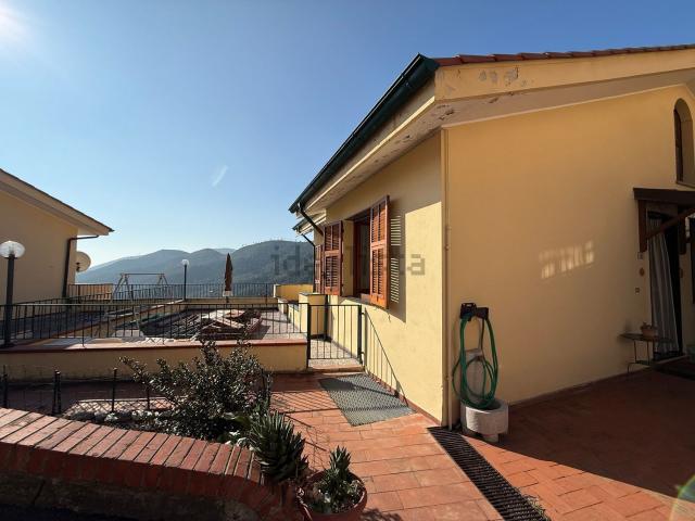 Appartamento in vendita di 60 m² in Via Crescia, 29