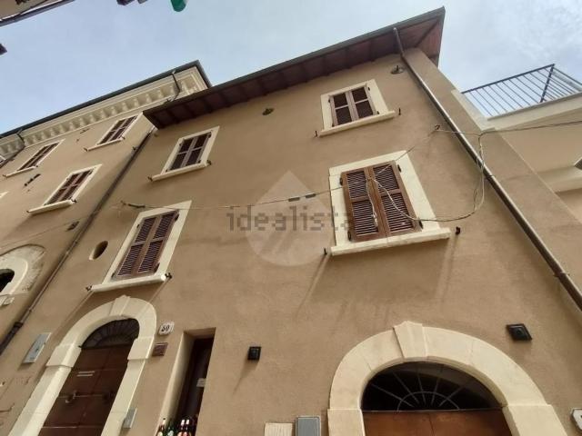Appartamento in vendita di 60 m² in Via Crispomonti, 50