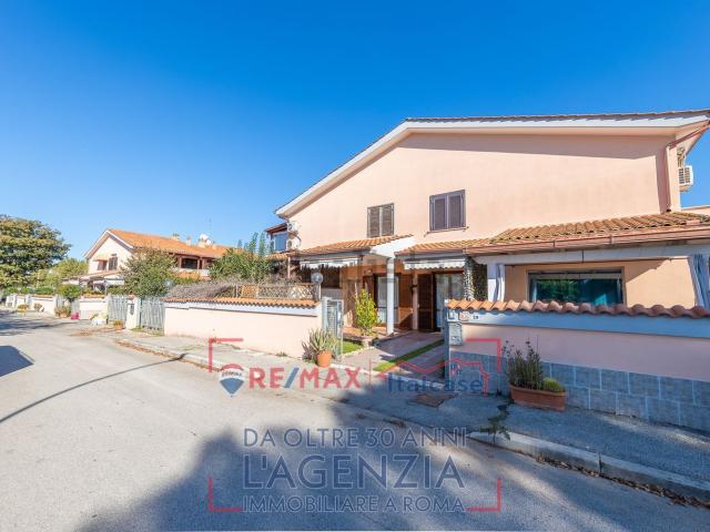 Appartamento in vendita di 60 m² in Via Degli Astri, 29