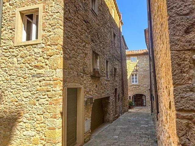 Appartamento in vendita di 60 m² in Via del Castello