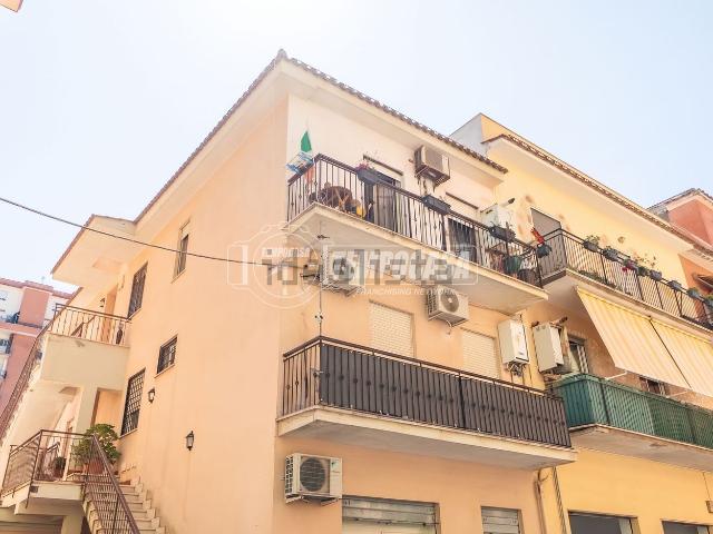 Appartamento in vendita di 60 m² in Via del Mare, 25