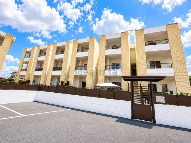 Appartamento in vendita di 60 m² in Via di Acqua Acetosa Anagnina, 66