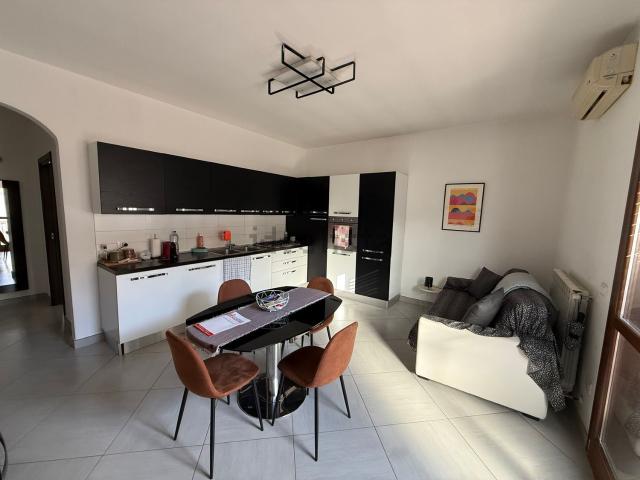 Appartamento in vendita di 60 m² in Via di Leuca, 249