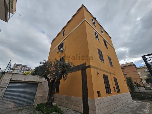 Appartamento in vendita di 60 m² in Via Domenico Svampa, 22