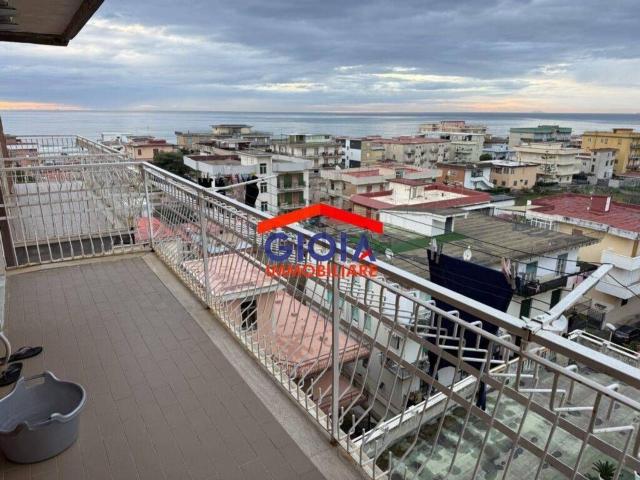 Appartamento in vendita di 60 m² in Via Domiziana, 317