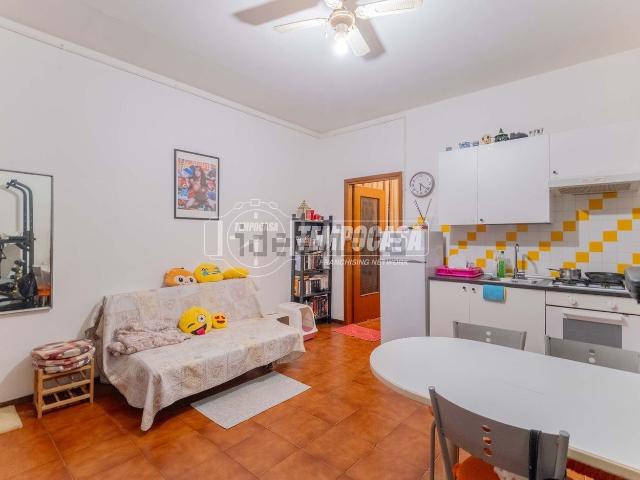 Appartamento in vendita di 60 m² in Via Enrico Cialdini