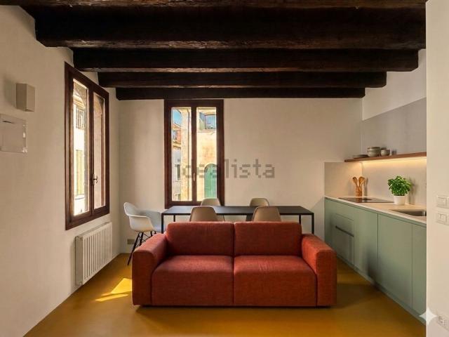 Appartamento in vendita di 60 m² in Via Filodrammatici