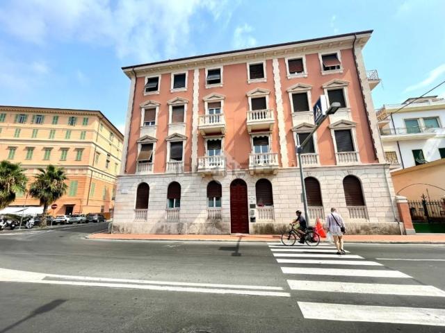 Appartamento in vendita di 60 m² in Via G. Menotti Serrati, 1