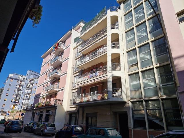 Appartamento in vendita di 60 m² in Via G. Romolo Nuzziello, 24
