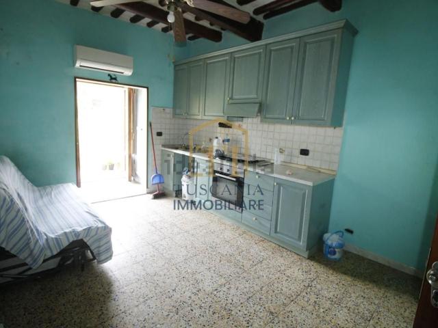 Appartamento in vendita di 60 m² in Via Giuseppe Garibaldi, 53034