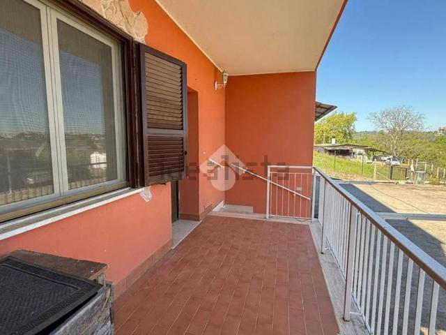 Appartamento in vendita di 60 m² in Via Madonna Due Ponti, 35
