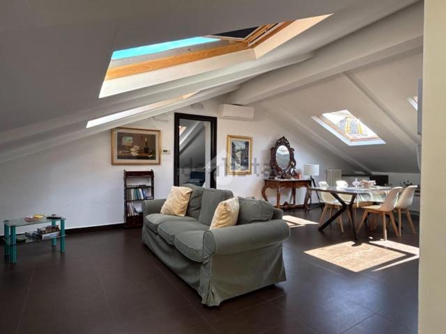 Appartamento in vendita di 60 m² in Via Miroballo Al Pendino, 35