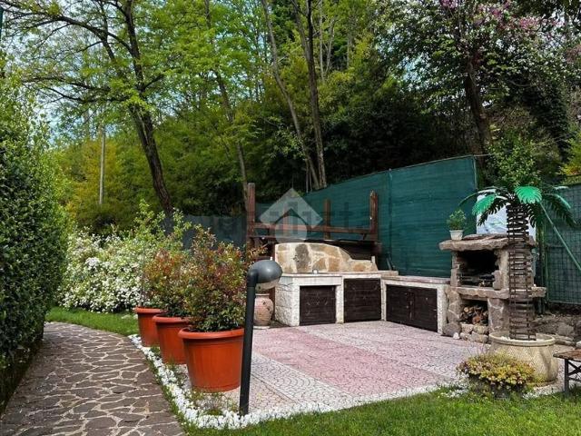 Appartamento in vendita di 60 m² in Via Provinciale Piana, 7