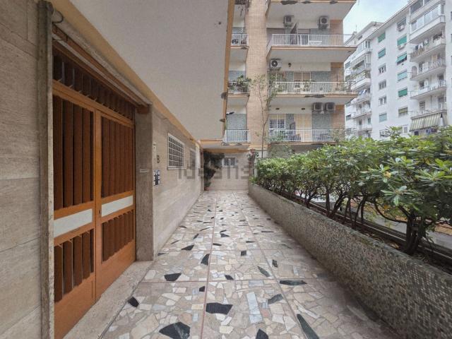 Appartamento in vendita di 60 m² in Via Prospero Alpino