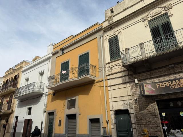 Appartamento in vendita di 60 m² in Via Roma, 12