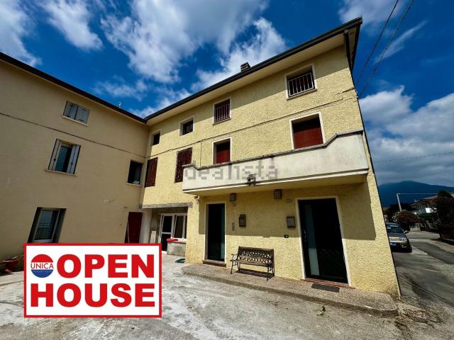 Appartamento in vendita di 60 m² in Via Santa Chiara, 17