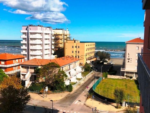Appartamento in vendita di 60 m² in Viale Adriatico, 31