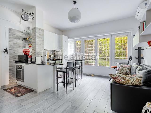Appartamento in vendita di 60 m² in Viale Beata Vergine del Carmelo, 78