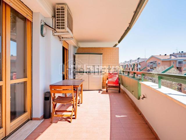 Appartamento in vendita di 60 m² in Viale Città d&apos Europa, 661