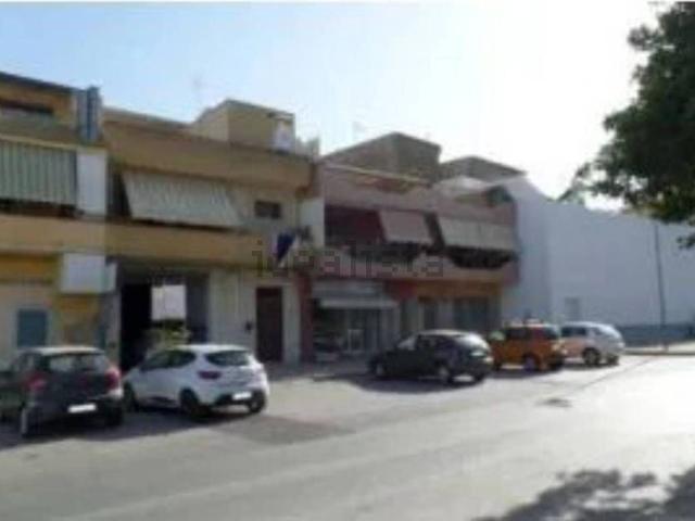 Appartamento in vendita di 619 m² in Via Antonio Gramsci, 52