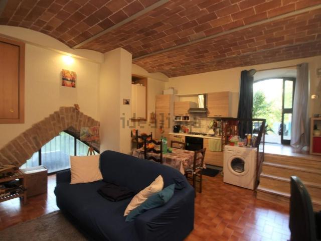 Appartamento in vendita di 61 m² in Piazza San Francesco, 53100