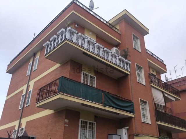 Appartamento in vendita di 61 m² in Via Atteone, 163
