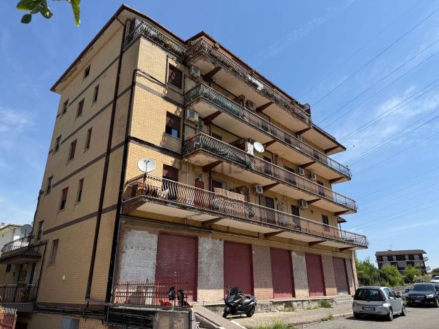 Appartamento in vendita di 61 m² in Via Castelpetroso, 28