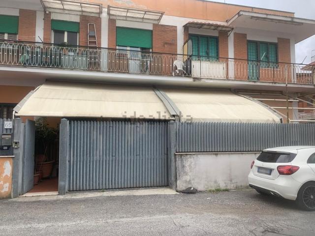 Appartamento in vendita di 61 m² in Via Celio Caldo