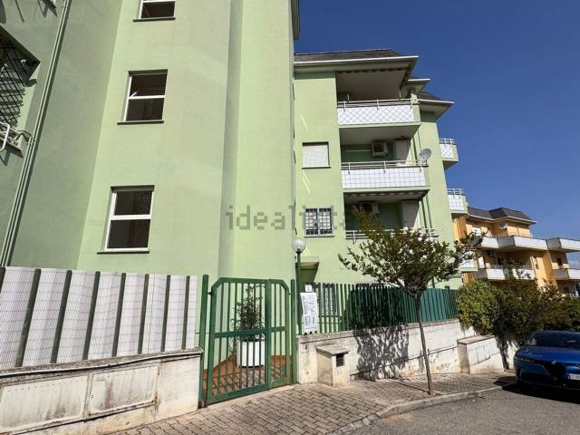 Appartamento in vendita di 62 m² in Via Valle D&apos Aosta, 5