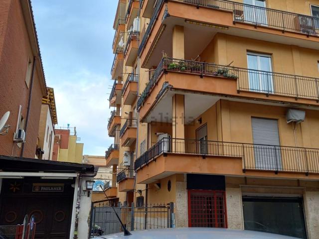 Appartamento in vendita di 62 m² in Via del Mare, 16