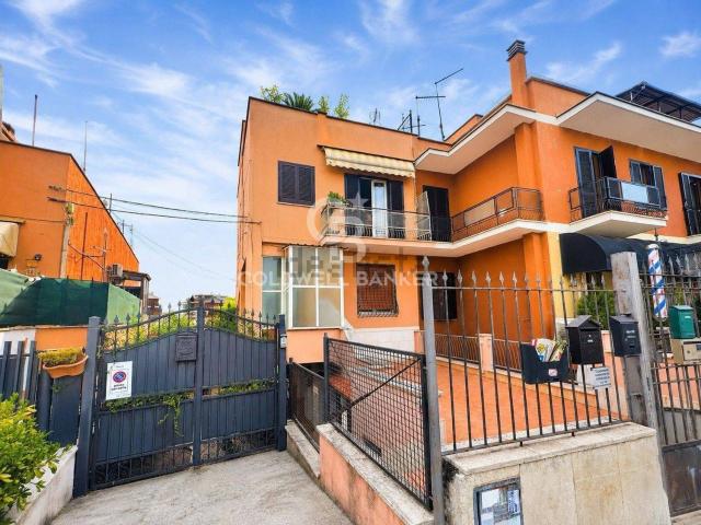 Appartamento in vendita di 62 m² in Via di Bravetta
