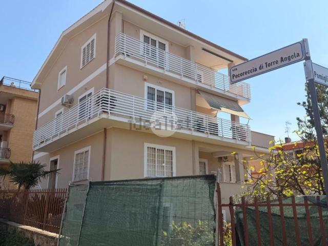 Appartamento in vendita di 62 m² in Via Pecoreccia di Torre Angela, 66