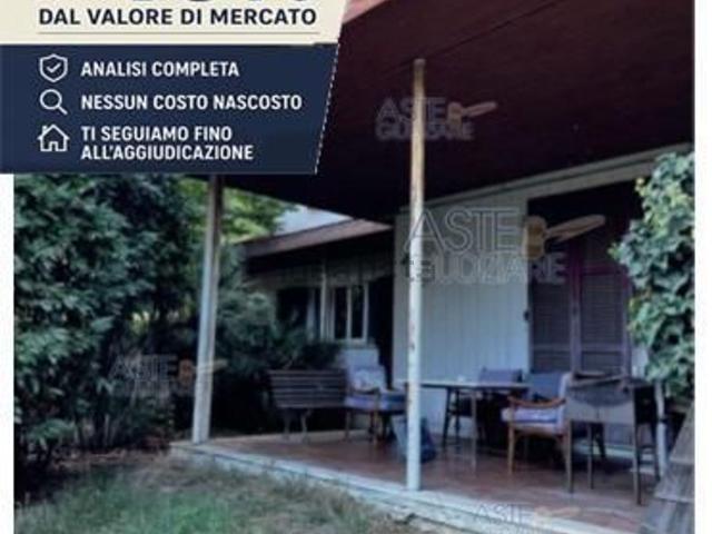 Appartamento in vendita di 638 m² in Viale Sardegna, 40