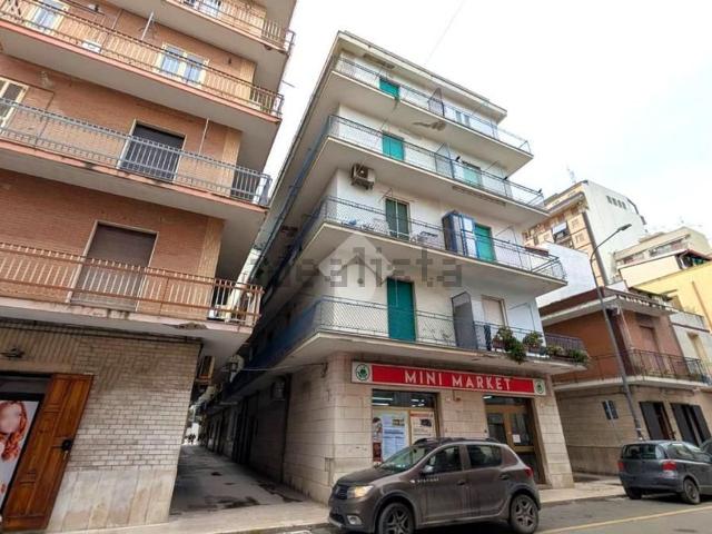 Appartamento in vendita di 67 m² in Via 4 Regina, 2