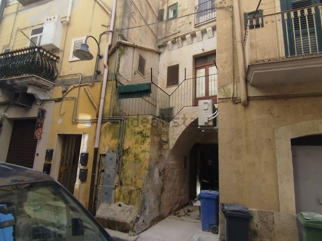 Appartamento in vendita di 67 m² in Via Borgo, 46