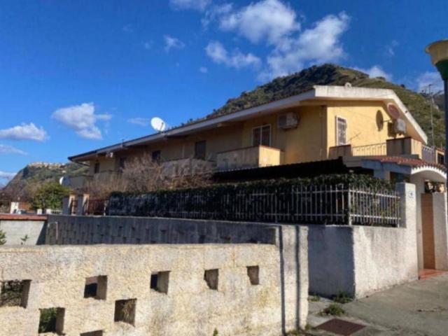 Appartamento in vendita di 67 m² in Via dei Glicini