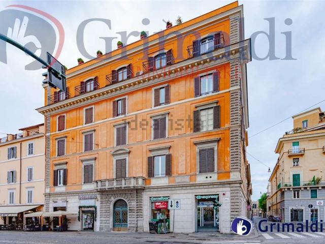 Appartamento in vendita di 67 m² in Via di Porta Castello, 13