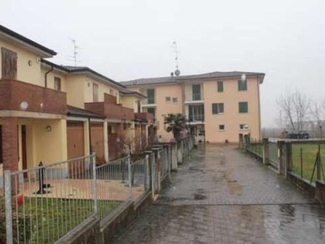 Appartamento in vendita di 67 m² in Via Guastalla, 203