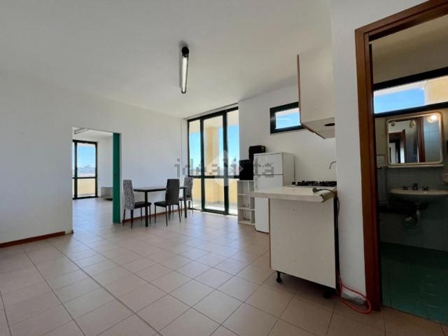 Appartamento in vendita di 75 m² in Viale Vincenzo Randi, 118
