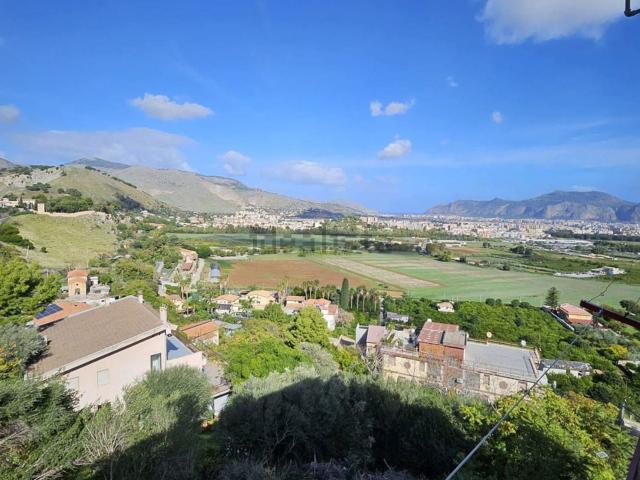 Appartamento in vendita di 64 m² in Via Baracca Francesco, 33