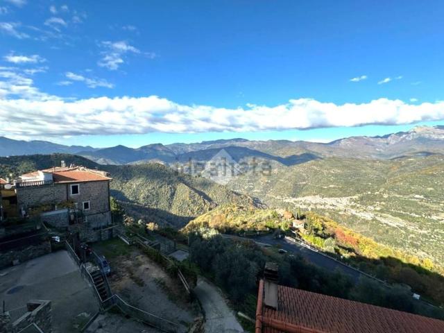 Appartamento in vendita di 64 m² in Via Castello