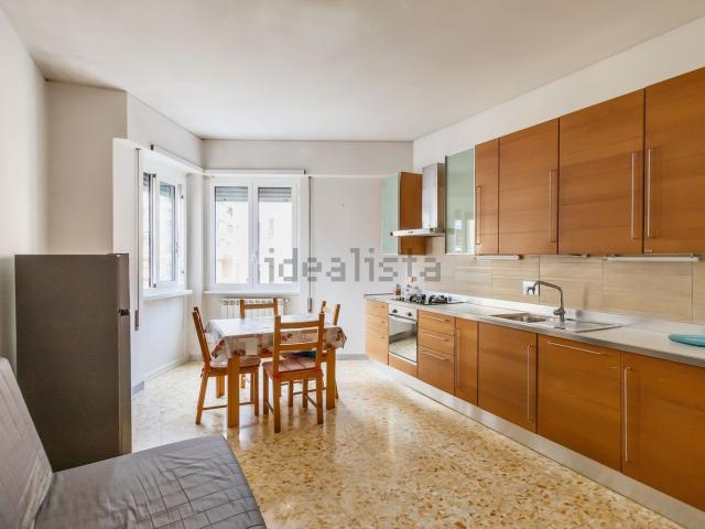 Appartamento in vendita di 64 m² in Via Eugenio Checchi, 15