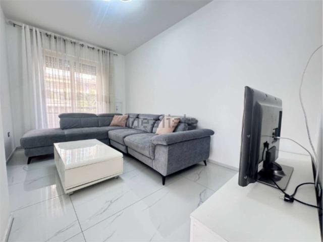 Appartamento in vendita di 64 m² in Via G. Leopardi, 49