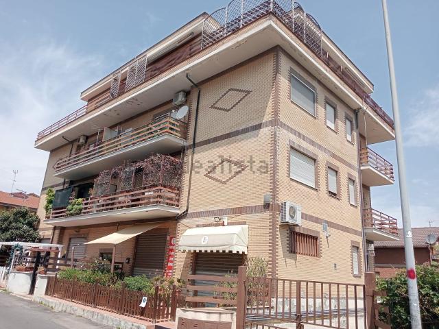 Appartamento in vendita di 64 m² in Via Giuseppe Belardinelli, 35