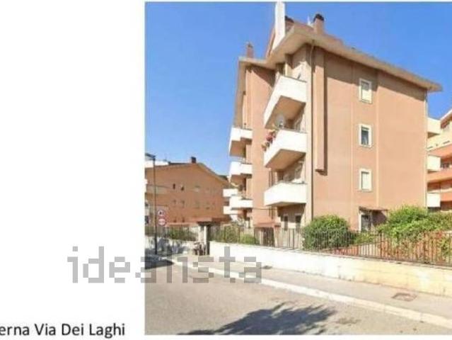 Appartamento in vendita di 64 m² in Via Laghi, 33