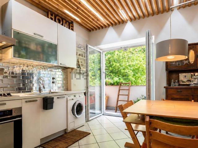 Appartamento in vendita di 64 m² in Via Udine